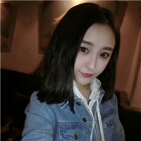 女孩の 心中若有美，处处莲花