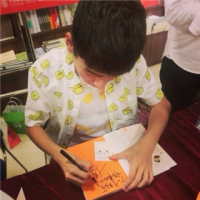 A. 再轰轰烈烈的爱侣，也