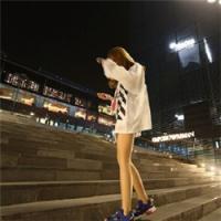 广交朋友，少碰感情。