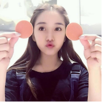 所谓伊人 昨晚丢娃在家给妈妈出