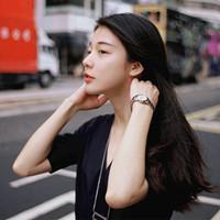 高能逗比。 用所有勇气撑起最灿烂
