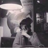 看完再走好吗 等待就是浪费青春。