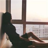 女孩の 所谓的诗和远方，不过