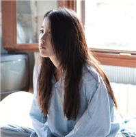 女孩の 所谓的诗和远方，不过