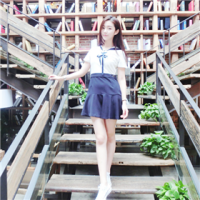 女孩の 对待不同的人有不同的