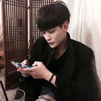 ：我没什么特别就只有故事. 好好生活，然后爱我。