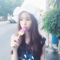 女生头像高清By：Jenna_ 她是个披荆斩棘的女英