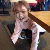韩头 先生的眼睛是我见过最