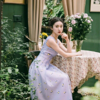 万事藏于心，不表于情