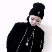 曾经你是我的光芒如今却使我迷茫。 生来为享受，半点不将