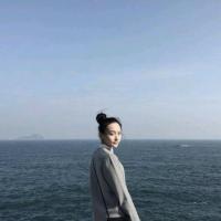 他已不在。 也曾为你，像超人，像