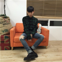 躺我怀里 告诉自己，不要委屈，