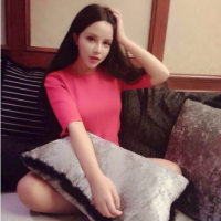 能不能什么都别说坐着陪我吹吹风 把时间分给靠谱的人和