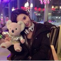 下雨天，我喜欢在你怀