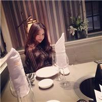 下雨天，我喜欢在你怀