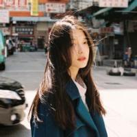 我揽不住要走的风抱不住整片天空 别和我说对不起，我既