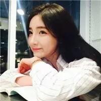 女孩の 早上开心的事就是：裹