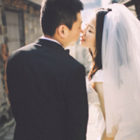 要么孤独 如果男人不帮你穿上婚