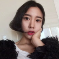 恩。 当初他曾经笑我有多痴