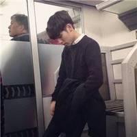 喝酒无言 我终不是你爱的女子，