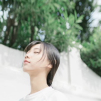 蹙眉 天冷了，你要照顾好自