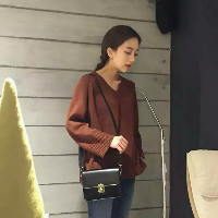 我喜欢海 你却喜欢浪 因为，约还没有赴，你