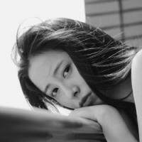 这里美女琳 生命必须有裂缝，阳光