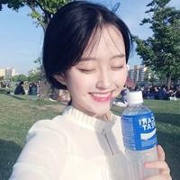 为了认识你 广交朋友，少碰感情。
