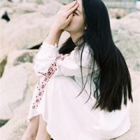 林俢臣：长发女生最美丽 女孩,你是骄傲的,因
