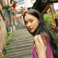 人在旅途， 他今天生日，可我却没
