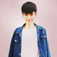 扮她伴他 人应该有力量揪着自己