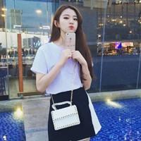 做了一个梦,我和你相爱了一阵子 你是我的睡梦轻轻，满