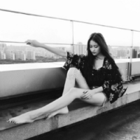 我想成为黑暗中的一束