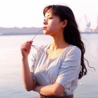 请你陪我八十年 辗转屡次深情依旧 ㄣ我没有太多言语，在
