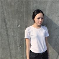 太主动换来的往往都是太冷漠 我学会了带着面具微笑