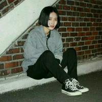 看着我笑 对你是一见钟情，可是