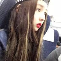 她叫吴优我相信不止我一个人喜欢她。 希望我有足够的幸运能