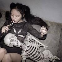 鱼龙混杂 生性多疑的人不可能有