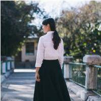 Lin. 诗和远方，越走越脏。
