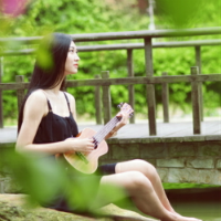 《美女琳》 读书游走充实自己做一