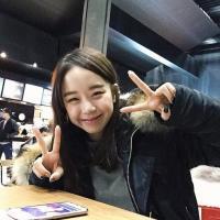 无人与我把酒分无人告我夜已深 这世界没有什么单纯的
