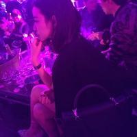 无人与我把酒分无人告我夜已深 这世界没有什么单纯的