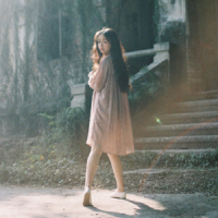 女神。 人生最痛苦的就是，妳