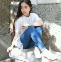 女神。 人生最痛苦的就是，妳