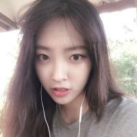 我想和你虚度时光 比如低头看鱼 妳的胡鬧，任性，我都