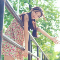 合上仓促的青春之书，