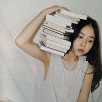 安全感就是牵着你的手闭着眼都敢走 我不知道我在等待什么