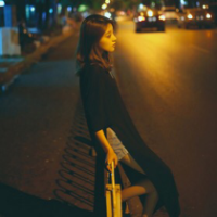 蹙眉 只是女人容易一往情深