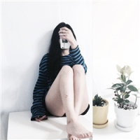 爲何.在分手後.依然