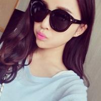 陌大大：墨镜美女 我有一颗好似诺基亚般